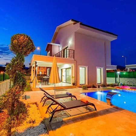 Willa Exclusive With Private Pool, 1005 Fethiye