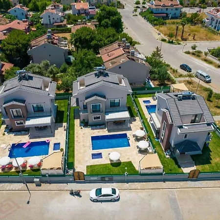 Exclusive With Private Pool, 1005 Willa